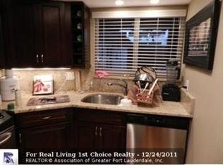 2526 NE 9th St, Fort Lauderdale, FL 33304