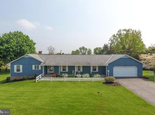 1402 Knob Hill Dr, Lititz, PA 17543