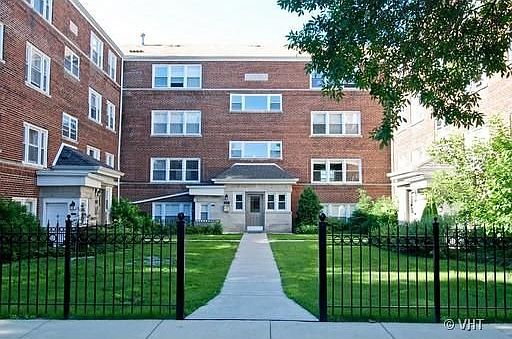 1st image of 2931 W Summerdale Ave APT 2