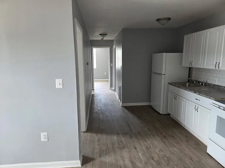 364 Lamokin St #6 — Photo 9