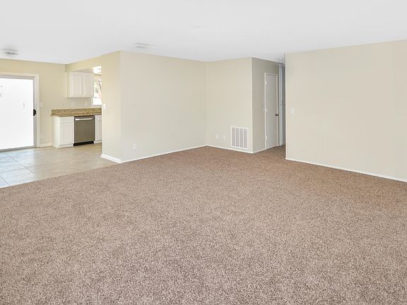 3rd image of 10506 E Avenue S12