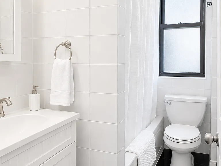 425 Riverside Dr #9B — Photo 7