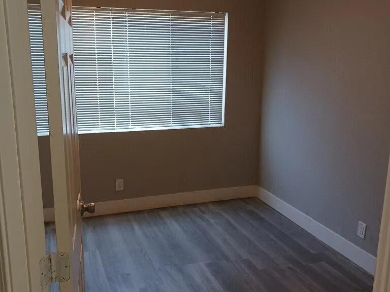 1350 Berry Ln #3 — Photo 5
