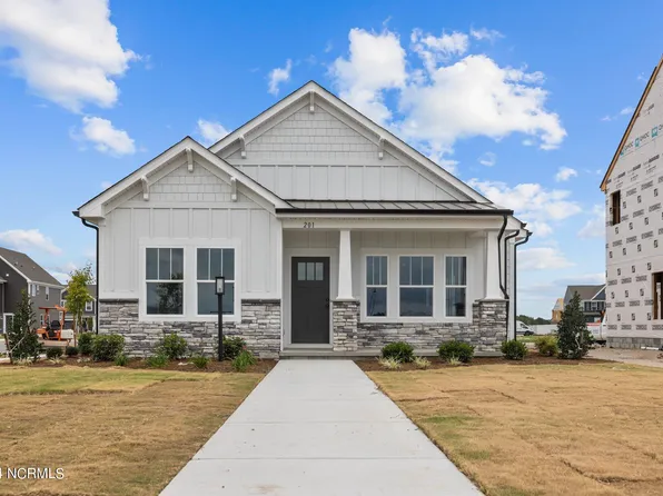 304 Ryker Road E, Moyock, NC 27958