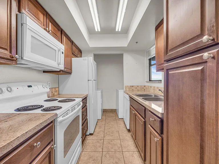7065 N 2200 W #2F — Photo 10