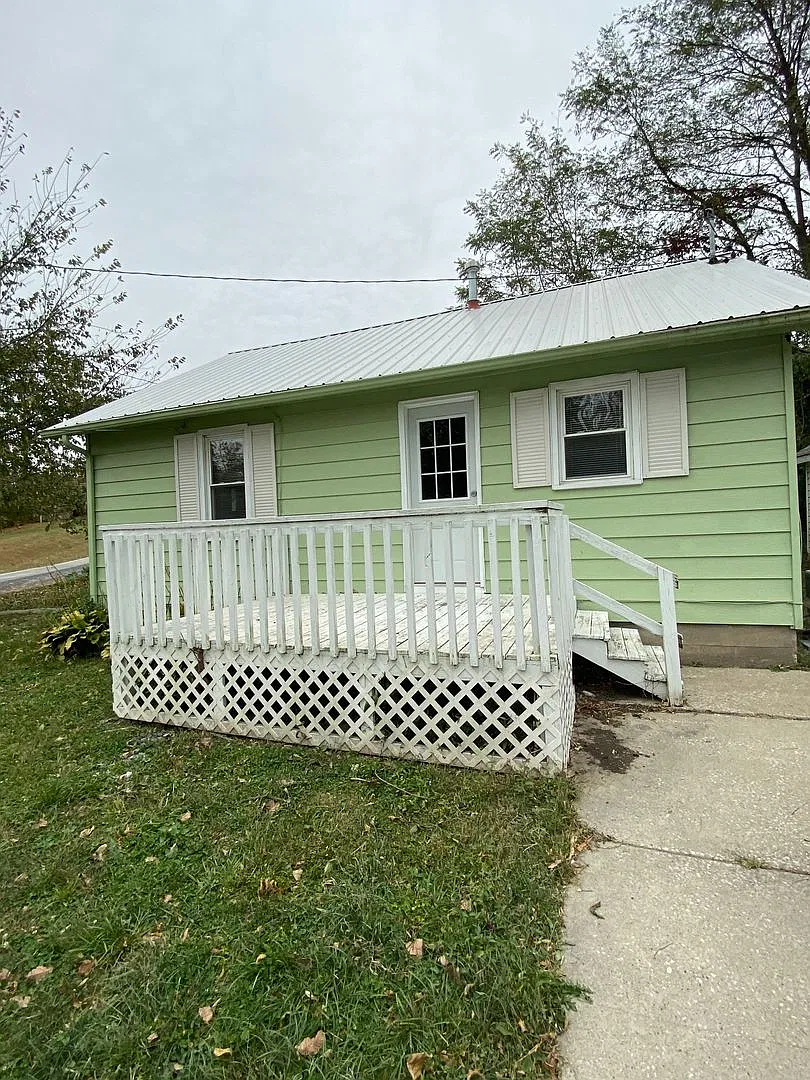 2 Bedroom House in Boonville — Photo 2