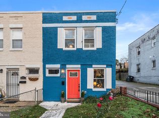 206 34th St SE, Washington, DC 20019