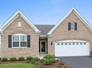 1N661 Fisher Ln, Winfield, IL 60190