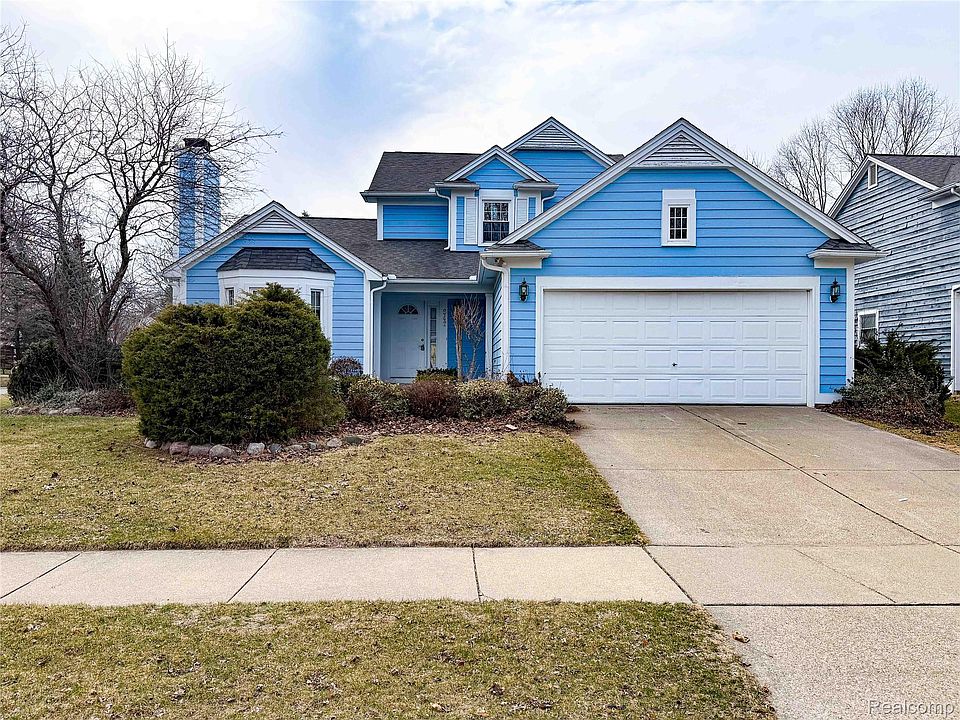 1st image of 942 Linden Way