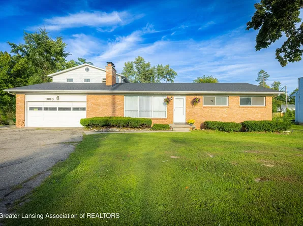 1833 S Waverly Rd, Lansing, MI 48917