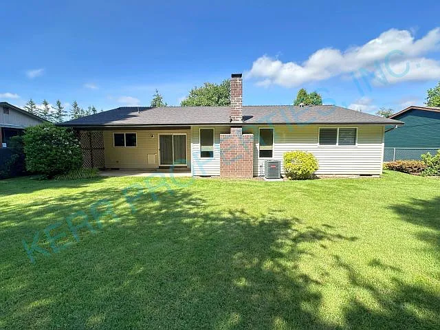 18660 Roundtree Dr — Photo 16