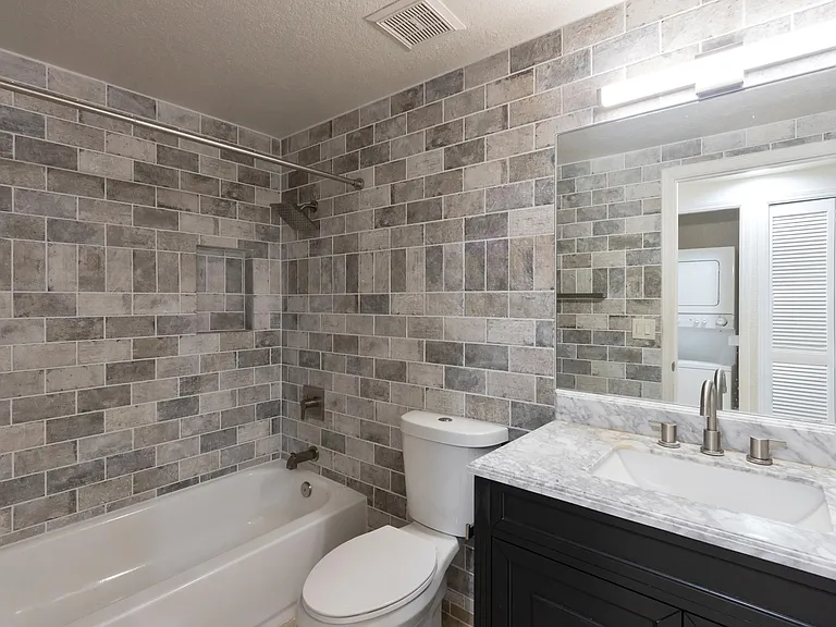 2931 E Rose Ln — Photo 10