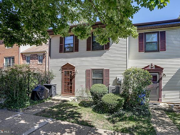 2nd image of 4113 11th Pl N