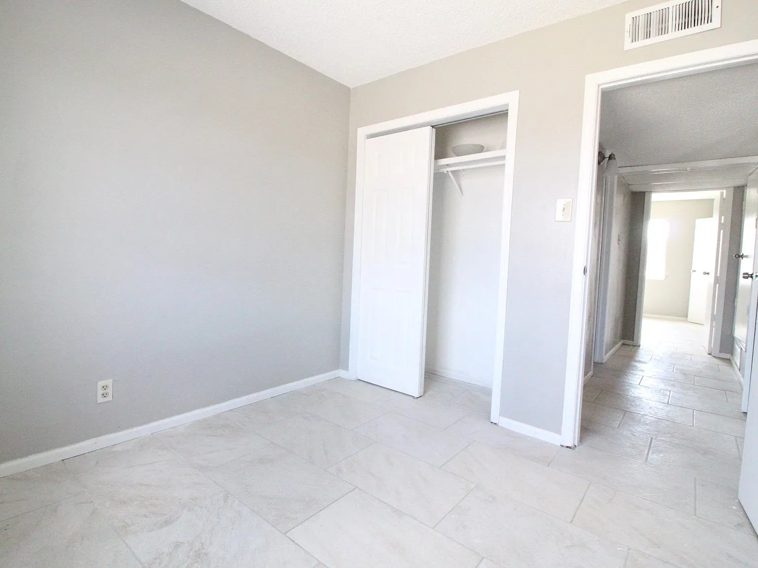 2 bed, 875 sqft, $850 — Photo 4