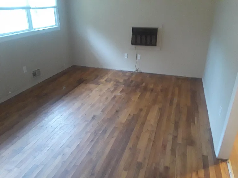 132 Huntley Ave — Photo 3