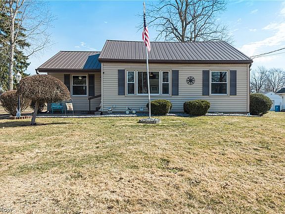 2nd image of 136 Minnesota Ave