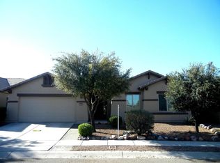 7555 W Victory Ct, Tucson, AZ 85743