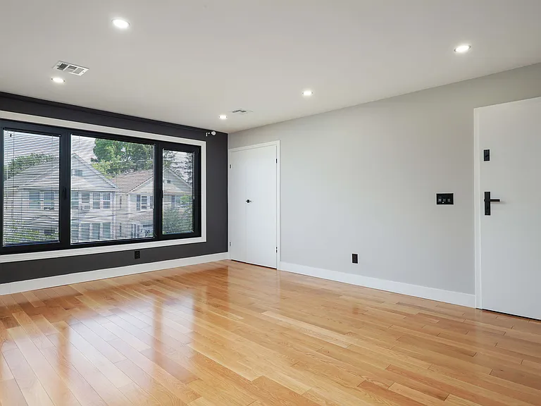 400 Knopf St #2 — Photo 17