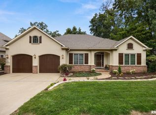 5615 W Timber Oak Ct, Peoria, IL 61615