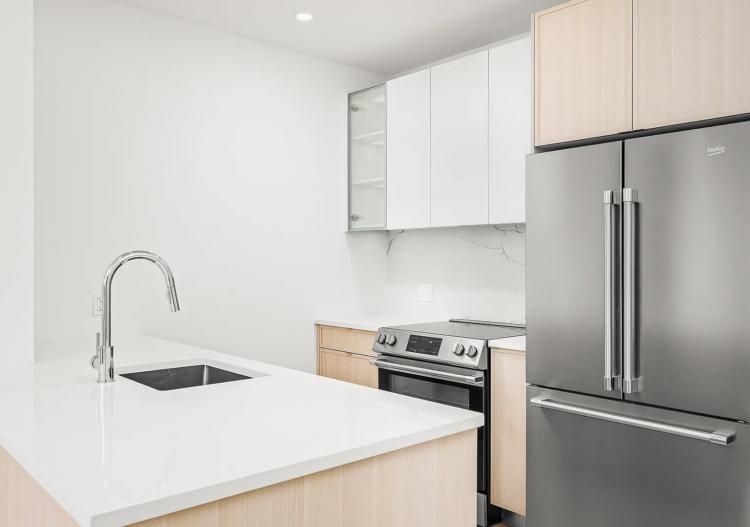 218 Front Street — Photo 1