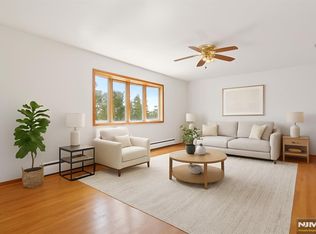 257 Cliff St, Wood Ridge, NJ 07075