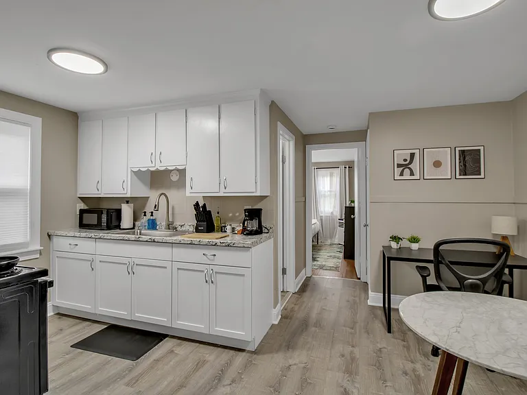 1540 Abbott Rd #2 — Photo 5