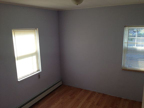 2nd image of 2959 Schley Ave #2