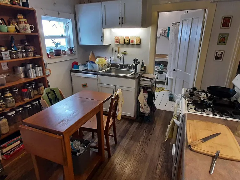 121 Columbia St #121 — Photo 4