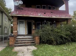 1721 Cliffview Rd, Cleveland, OH 44112