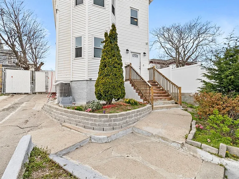 177 Blue Hill Ave #1 — Photo 7