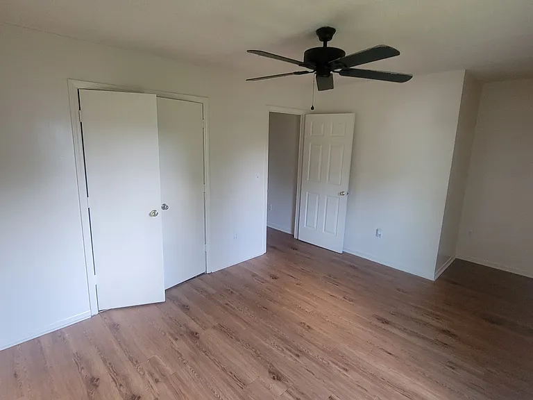 110 Arlington Retreat Apartments #4 — Photo 20
