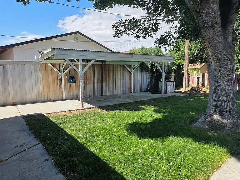 35 N Adams St — Photo 18