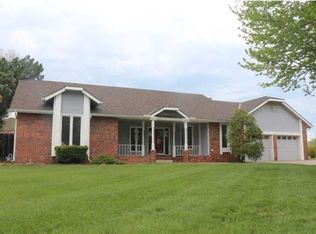 228 S Forestview Ct, Wichita, KS 67235