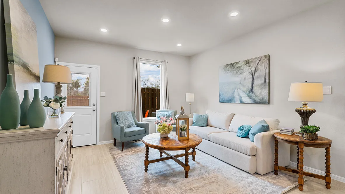 3 bed, 1279 sqft, $1,950 — Photo 3