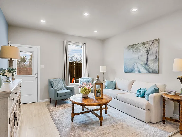 3020 Pecan Farm Ln — Photo 3