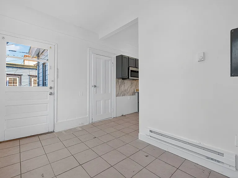 49 S Hamilton St #2 — Photo 22
