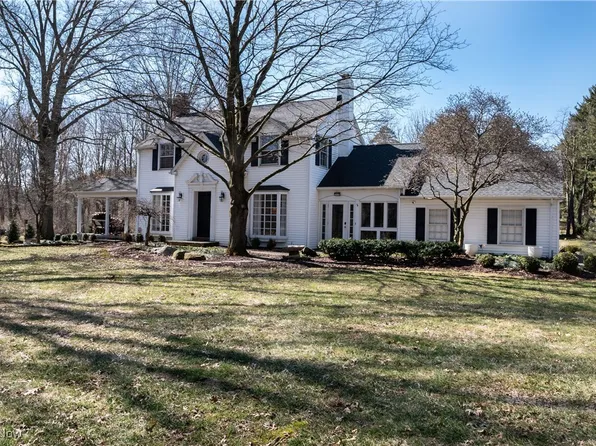 4698 Logan Way, Hubbard, OH 44425