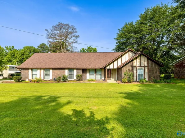 185 Flagstone Trl, Hamilton, AL 35570