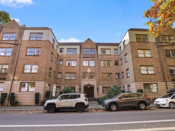 Presidential Court Apartments, 2210 NW Everett St APT 206, Portland, OR 97210