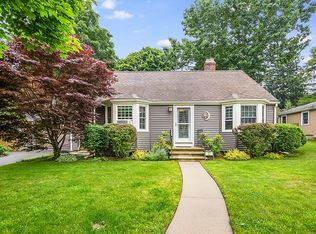27 Hillside Ave, Stoneham, MA 02180