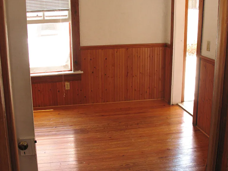 622 NE 2nd St #C — Photo 9