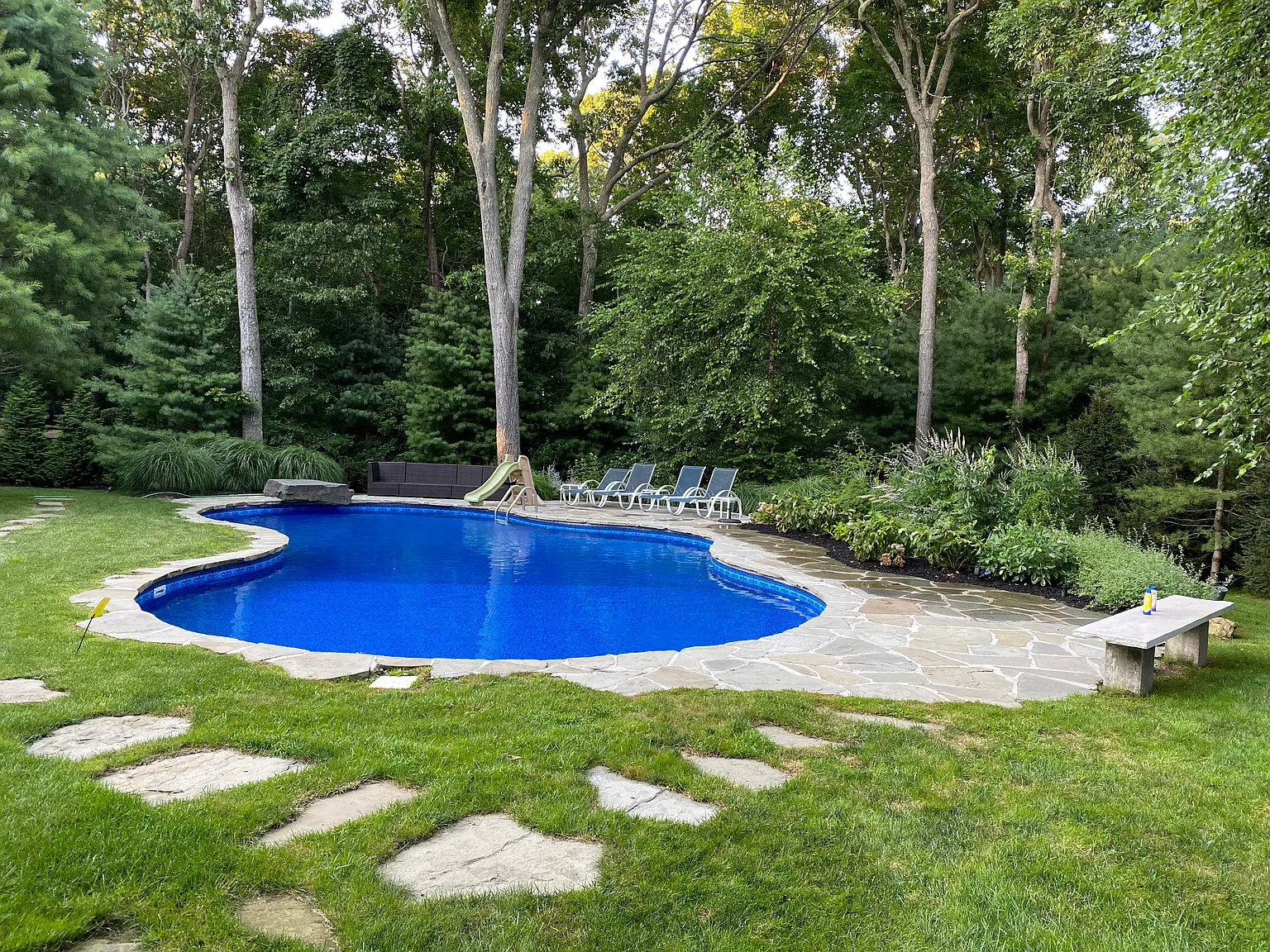 Priced To Rent..Great East Hampton Summer & September 2026 Rental — Photo 1