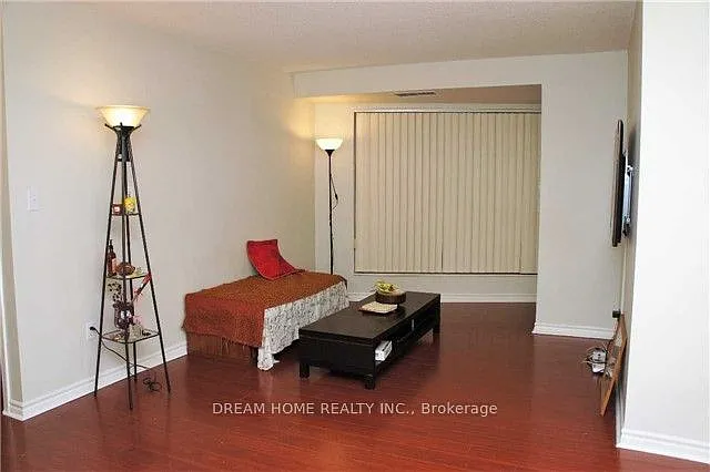 7 Lorraine Dr #216 — Photo 7