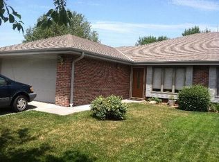 4820 Old Creek Rd, Lincoln, NE 68516