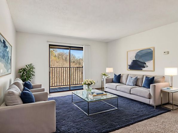 831 Cleveland St APT 216