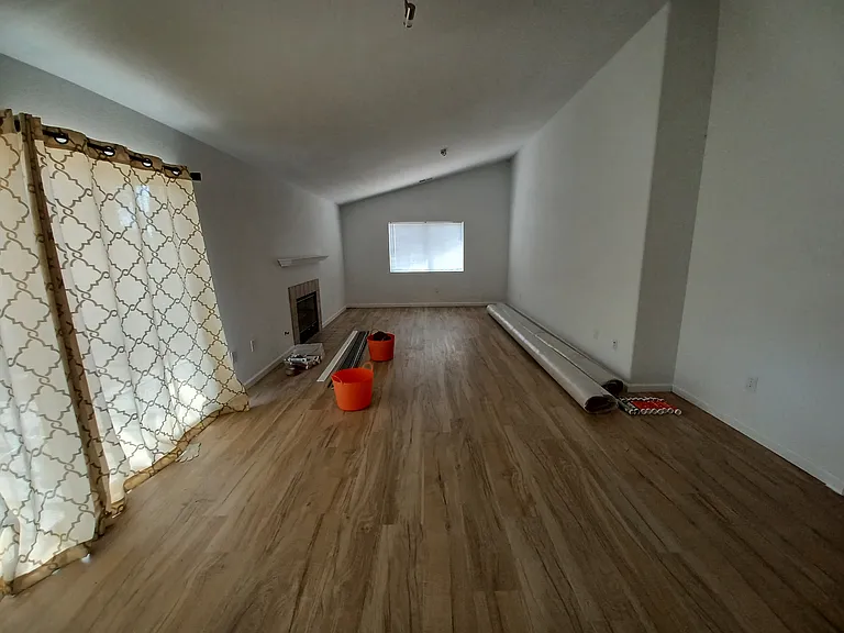583 Hildale Cir — Photo 8