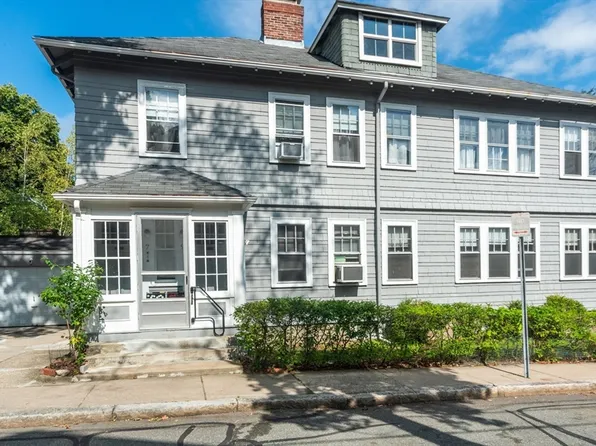9 Goodman Rd, Cambridge, MA 02139