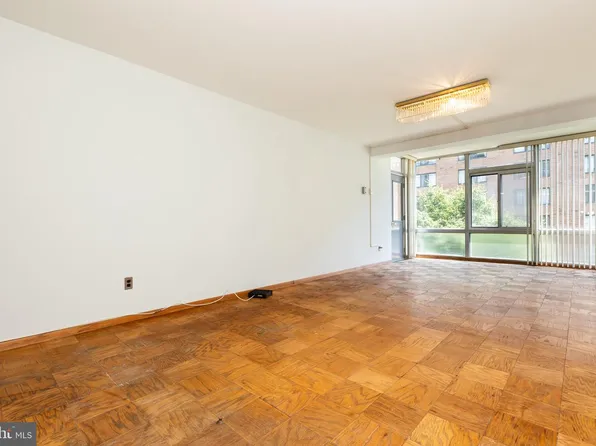 730 24th St NW APT 414, Washington, DC 20037