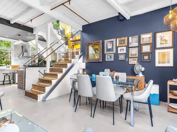 83 Alexander St, Vancouver, BC V6A 1B2