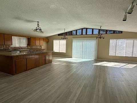 16927 Bell Ave — Photo 1